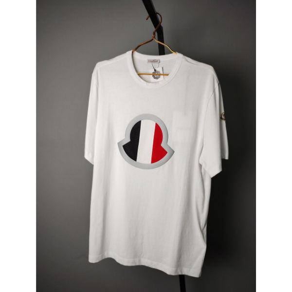 圖片 MONCLER 白底胸前大LOGO元寶標短T