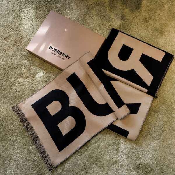 圖片 BURBERRY 雙面圍巾 棕 黑 