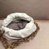 圖片 Bottega Veneta 620230 BV Chain Pouch 金鍊雲朵包 白色