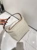 圖片 Loewe 中款 Anagram 緹花小牛皮 Cubi 包 米色/棕色