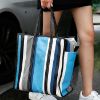 圖片 【現貨在台】BALENCIAGA Bazar 中款 皮革 藍白灰 條紋 購物包 托特包 男女皆適合搭配