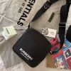 圖片 BURBERRY 印花尼龍方形包
