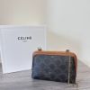 圖片 Celine Triomphe Canvas 棕色老花貝殼鍊包