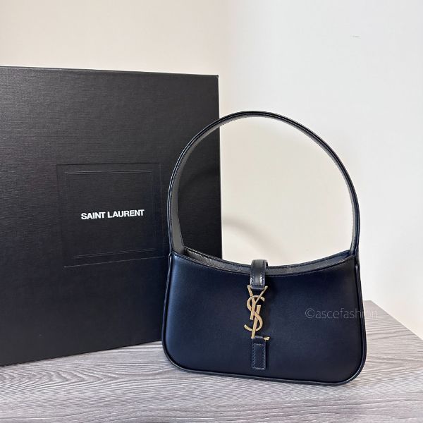 圖片 Saint Laurent LE 5 À 7 金扣黑色皮革Mini Hobo