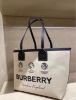 圖片 Burberry 80631211 雙面可用中款 London 托特包 附可拆卸小包