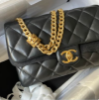圖片 Chanel 22秋 黑金羊皮調節min