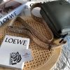 圖片 LOEWE MILITARY XS軍綠色柔軟光滑小牛皮郵差包