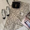圖片  FENDI FF 灰色100%羊毛圍巾