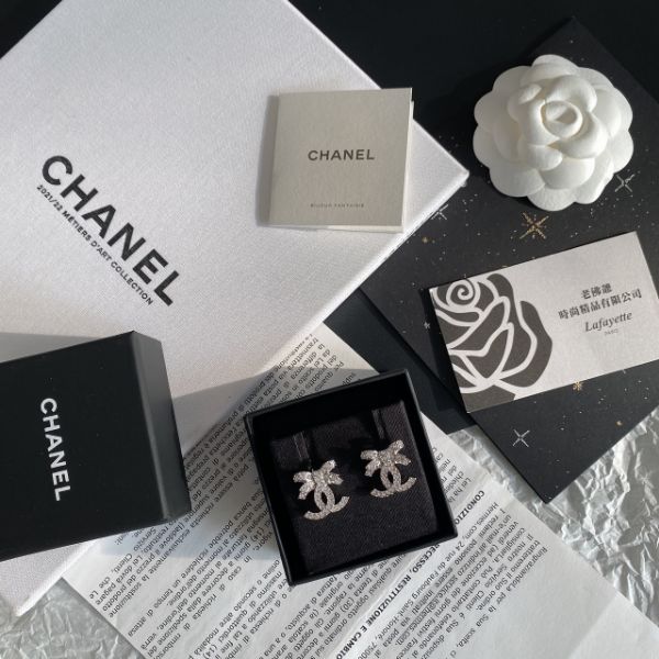 圖片  CHANEL 23S 大蝴蝶結雙C鑽耳環
