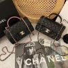 圖片 CHANEL Handle 黑色滑面羊皮 20cm