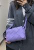 圖片 Bottega Veneta 709417 小款 Cassette 小羊皮相機包 紫藤色