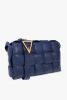 圖片 Bottega Veneta 591970 BV Padded Cassette 小羊皮包 深海藍﻿ 配金色鎖扣