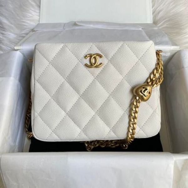 圖片 Chanel 23p白金荔枝愛心調節hobo包