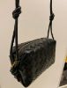 圖片 Bottega Veneta 723547 迷你 Loop 相機包  黑色