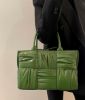 圖片 Bottega Veneta 729043 小款皺褶皮藝 Arco 托特包 松葉綠