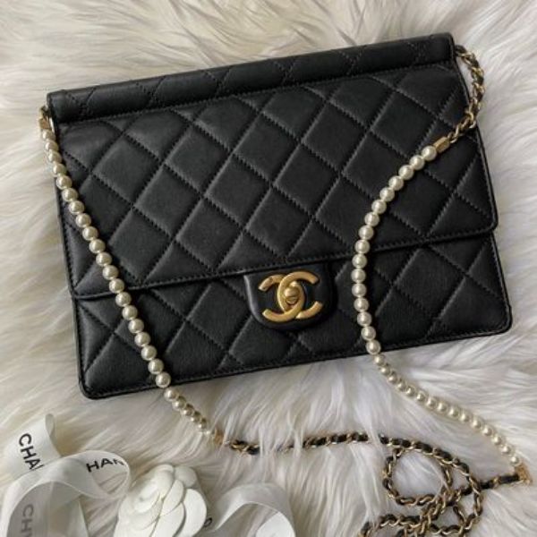 圖片 Chanel 2019春夏黑金菱格珍珠包