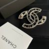 圖片 Chanel 23v 字母水鑽鏤空珍珠胸針