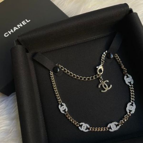 圖片 Chanel 最美五花choker