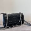 圖片 Burberry Lola 銀扣黑色肩背鍊包 (皮革小破損)