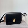 圖片 Burberry TB Logo 黑金色滑皮肩背包 Medium