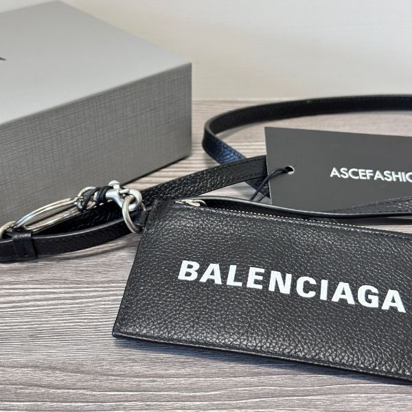 圖片 Balenciaga 白字logo吊繩黑色卡包
