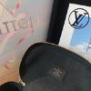 圖片 LOUIS VUITTON M57118 VANITY PM 壓花小羊皮黑色斜背包
