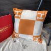 圖片 Hermès Avalon 橘色抱枕