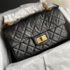 圖片 Chanel黑金牛皮復刻mini 2.55