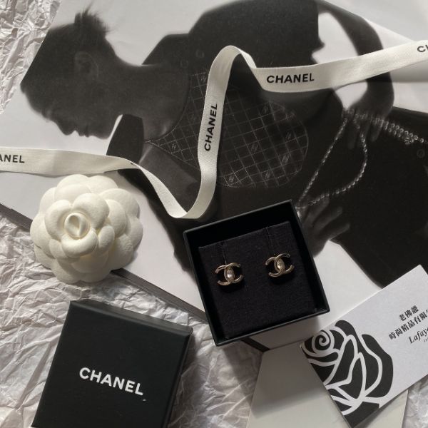 圖片 CHANEL 23S CC LOGO 水晶耳環