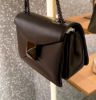 圖片 Valentino One Stud 純色鉚釘小羊皮鏈條包 黑色