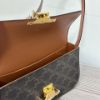圖片 Celine Triomphe Canvas 經典老花肩背包