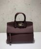 圖片 Salvatore Ferragamo 小牛皮 The Studio Soft 包  /附有一條長肩帶 甘納許巧克力