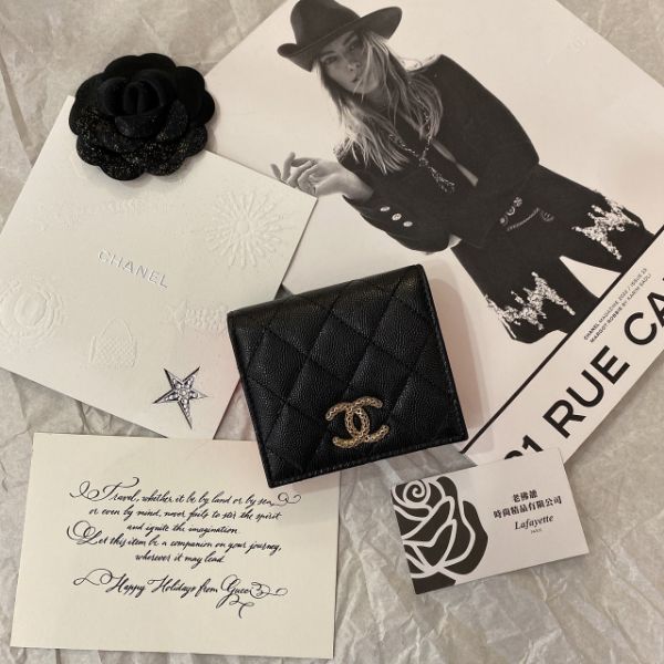 圖片 CHANEL 23P 黑粉零錢袋內裡兩折短夾