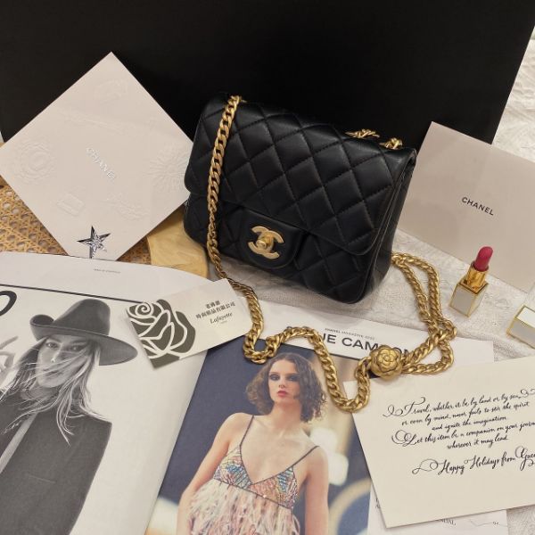 圖片 CHANEL 23S 黑金山茶花金球17CM