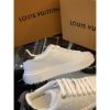 圖片 Louis Vuitton LV 經典 壓紋logo設計 搭配老花配色 女生小白鞋