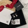 圖片 CHANEL 珍珠垂吊雙C鑽耳環