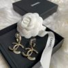 圖片  Chanel 雙c黑白琺瑯耳針