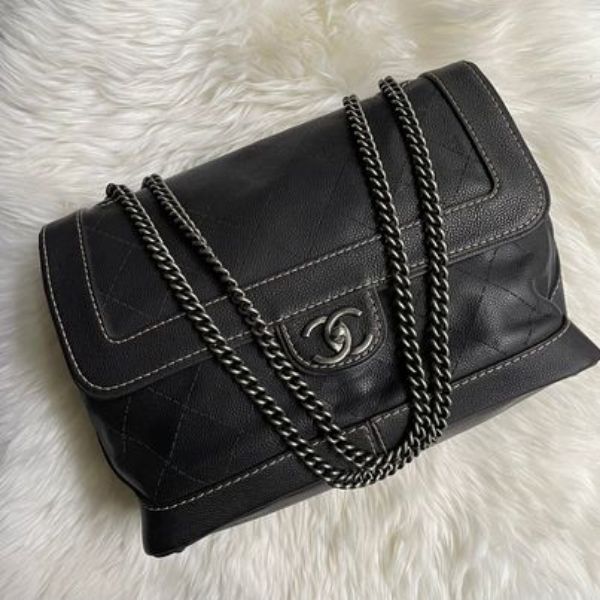 圖片 Chanel 深藍色銀釦荔枝皮孟買大包