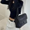 圖片 Chanel 深藍色銀釦荔枝皮孟買大包