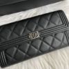 圖片 Chanel 黑銀荔枝boy信封長夾