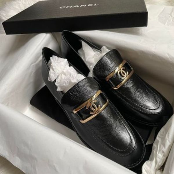 圖片 Chanel 23c 黑金樂福鞋