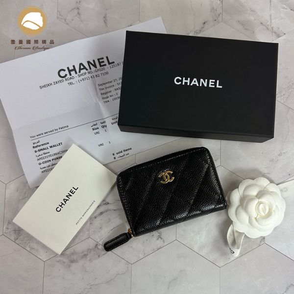 圖片 【雪曼國際精品】Chanel香奈兒 黑色牛皮金色LOGO 荔枝菱格紋拉鍊零錢包卡包 全新品全配／晶片款
