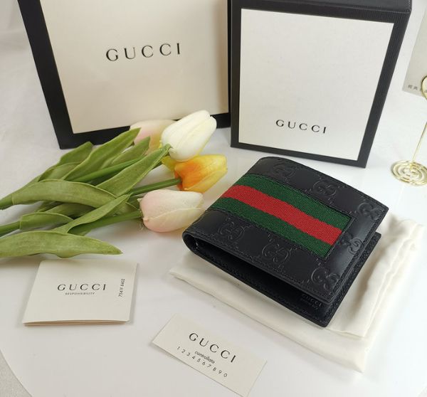 圖片 【雪曼國際精品】GUCCI Guccissima 黑色牛皮LOGO壓紋綠紅綠織帶系列對折短夾～新品現貨