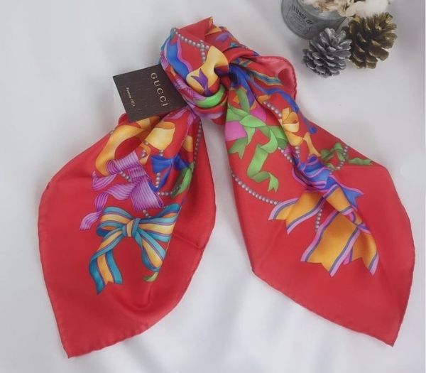 圖片 【雪曼國際精品】GUCCI 經典70CM X70CM 正方絲巾～材質絲~全新品~特惠出清價