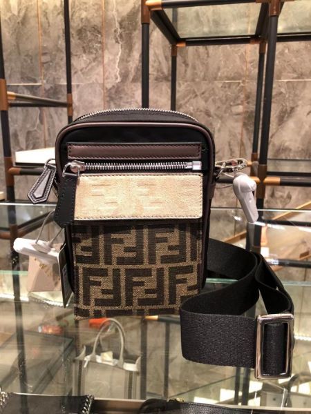 圖片 Fendi 7VA488 可拆卸前袋組合式 FF 緹花直立式信差包