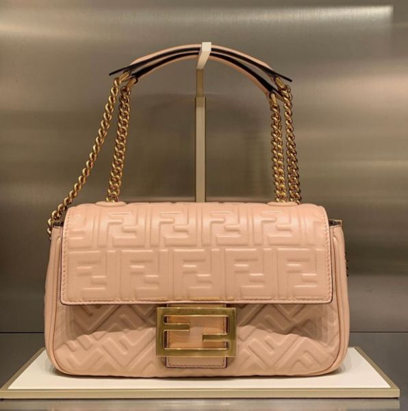 圖片 Fendi 8BR793 Baguette FF 立體浮雕小羊皮貝貴包  粉色配金鏈