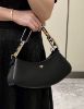 圖片 Fendi 8BS068 小牛皮 O’Lock Swing 腋下包 黑色