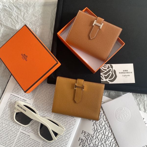 圖片 Hermès Bearn 金棕色銀釦中夾
