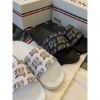 圖片 Moncler 新款 滿版logo設計 男生拖鞋 夏日必備 黑白二色