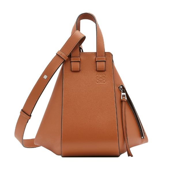 圖片 LOEWE 羅威 Small Hammock 小款 吊床包 肩背包 手提包 斜背包 Tan 棕褐色